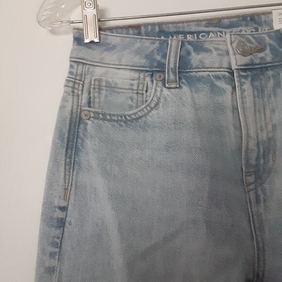 American Eagle Strigid Mom Jeans Women’s Size 000 Short Mid Rise 23W EUC - Picture 2 of 11